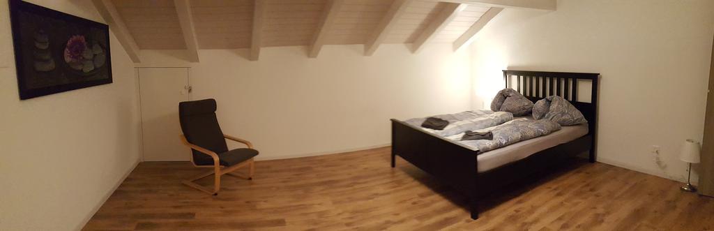 Attika Wohnung Spiez Eksteriør billede