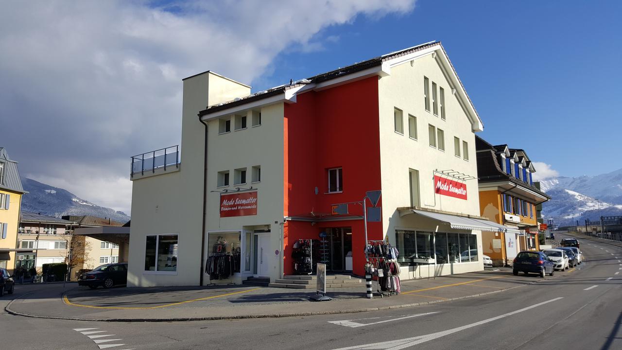 Attika Wohnung Spiez Eksteriør billede