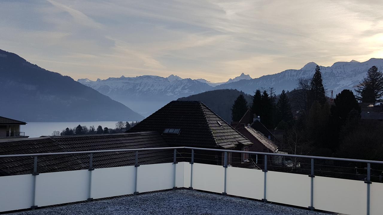 Attika Wohnung Spiez Eksteriør billede