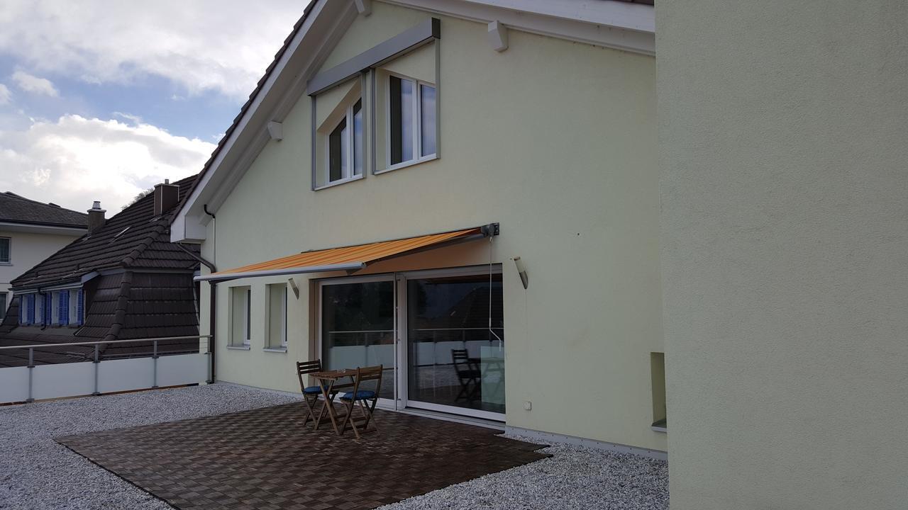 Attika Wohnung Spiez Eksteriør billede